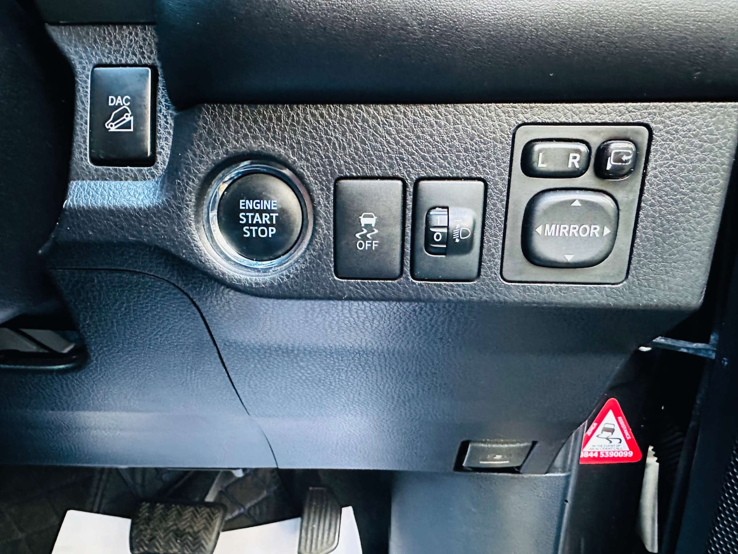 Used Toyota RAV4 2015 for sale - 76363959: Photo 25