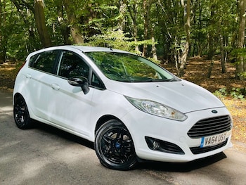 Used Ford Fiesta 2015 for sale - 76003004: Photo