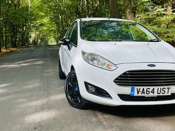 Used Ford Fiesta 2015 for sale - 76003004: Photo