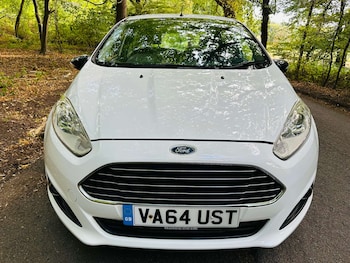 Used Ford Fiesta 2015 for sale - 76003004: Photo
