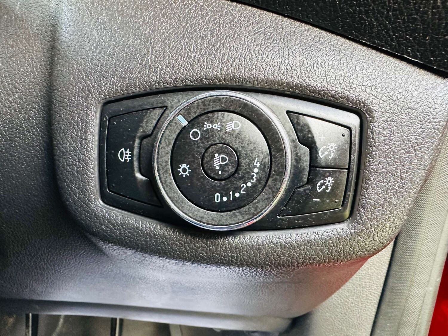 Used Ford Transit Connect 2014 for sale - 77833243: Photo 17