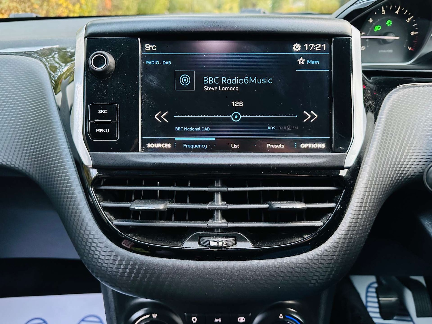 Used Peugeot 208 2018 for sale - 76385764: Photo 15