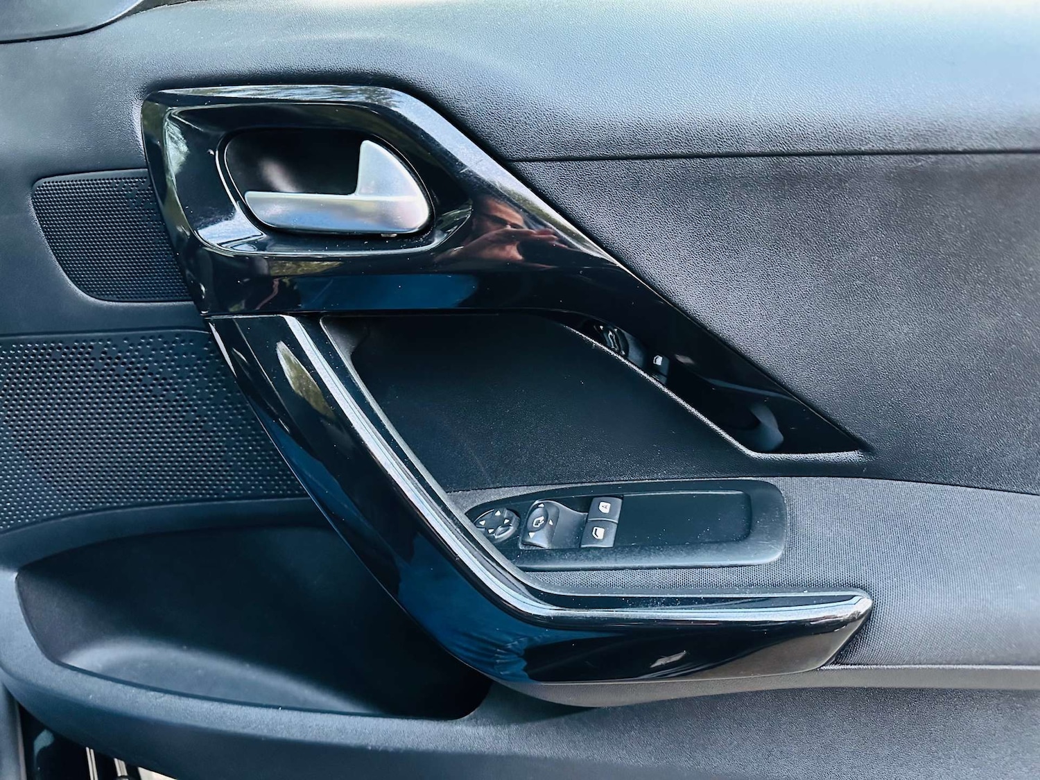 Used Peugeot 208 2018 for sale - 76385764: Photo 22