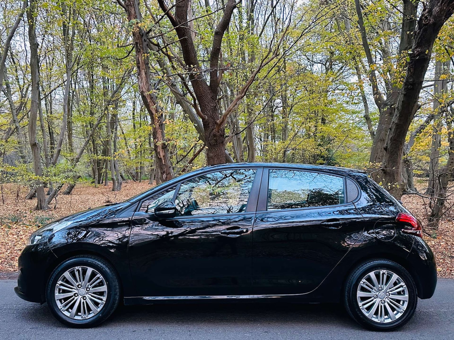 Used Peugeot 208 2018 for sale - 76385764: Photo 30