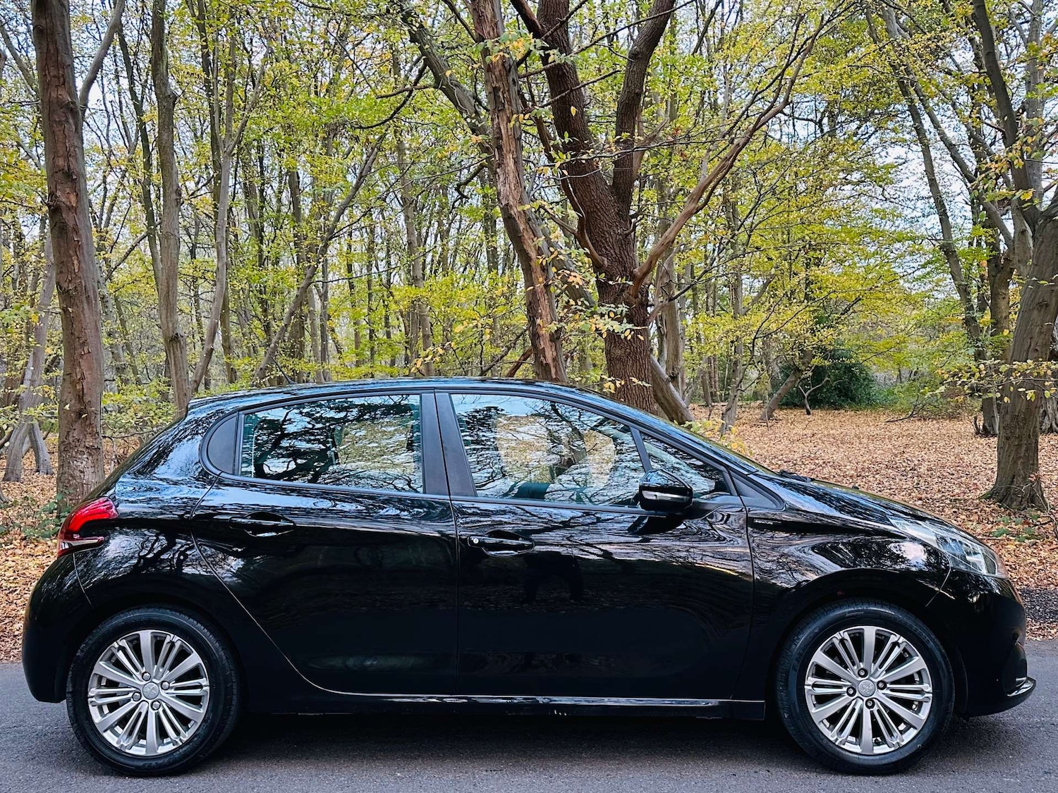 Used Peugeot 208 2018 for sale - 76385764: Photo 41