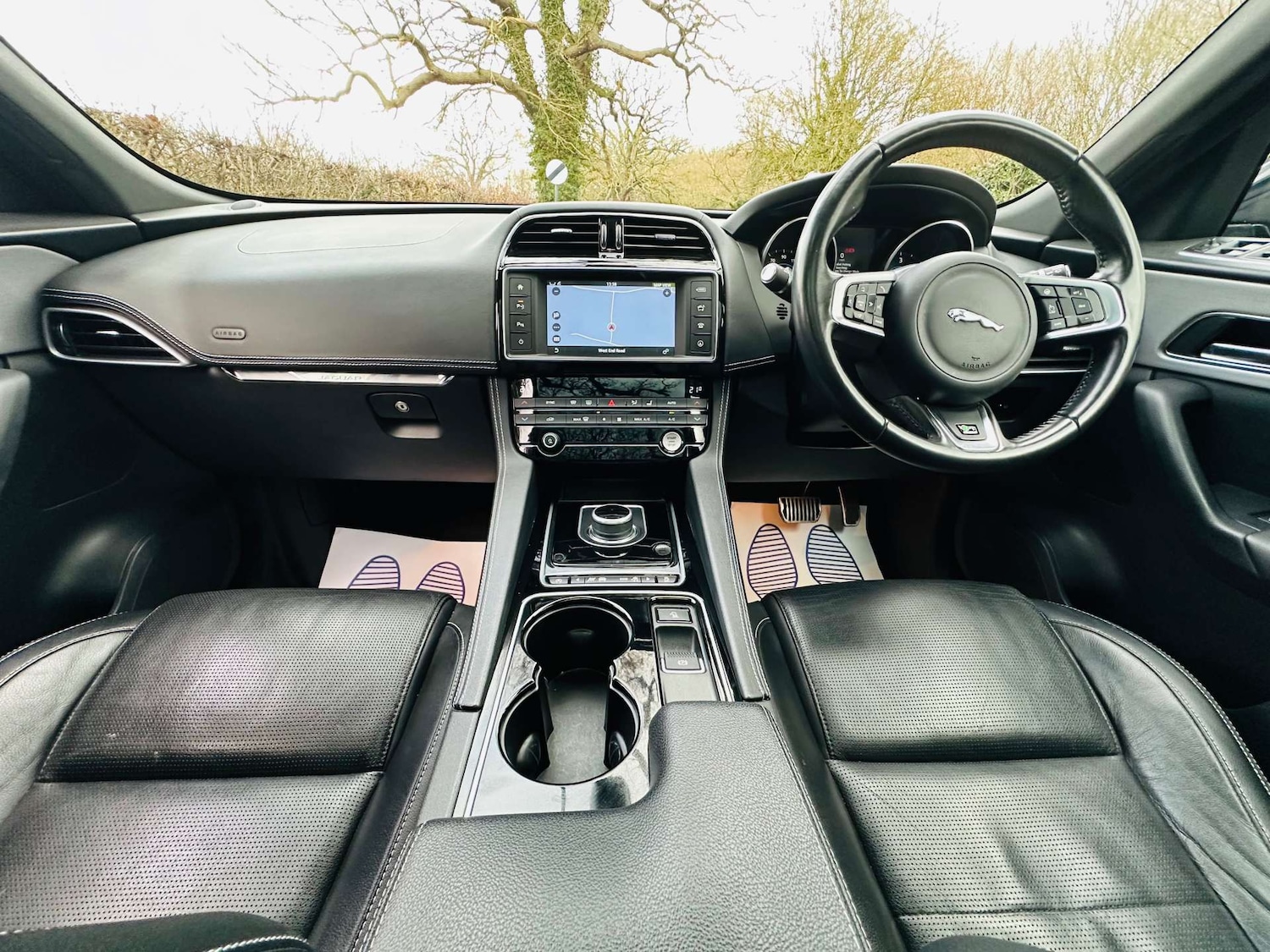 Used Jaguar F-Pace 2017 for sale - 77235359: Photo 10