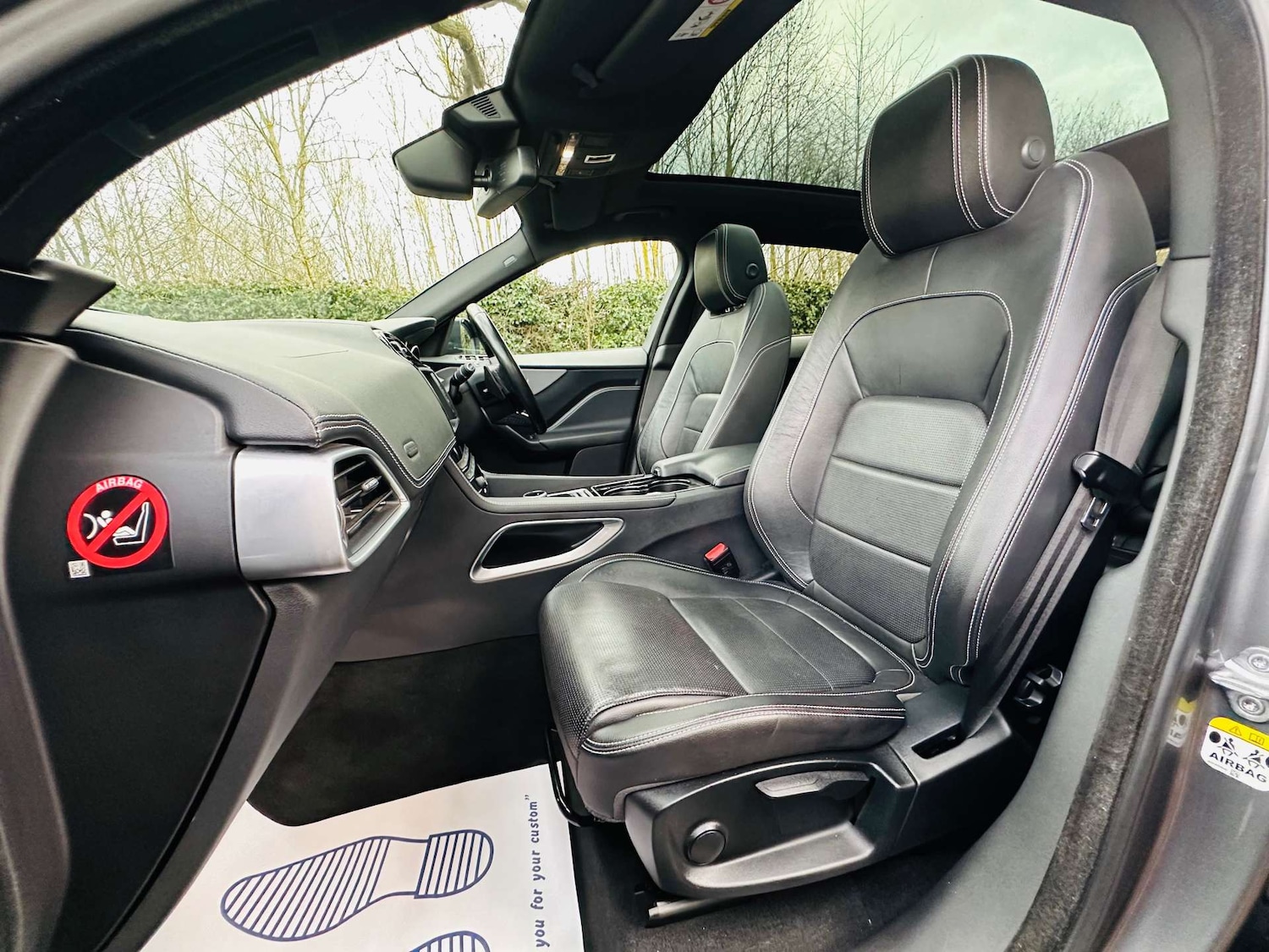 Used Jaguar F-Pace 2017 for sale - 77235359: Photo 9