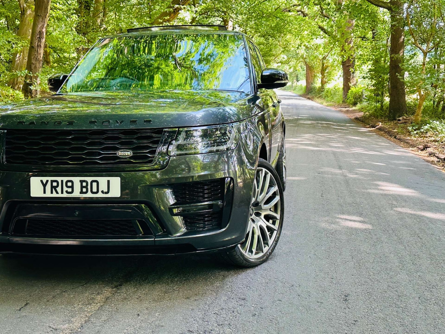 Used Land Rover Range Rover 2019 for sale - 76601829: Photo 2
