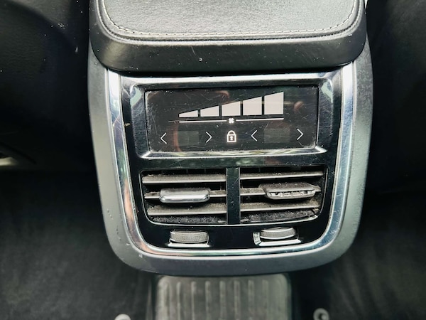 Used Volvo XC90 2017 for sale - 76305782: Photo 29
