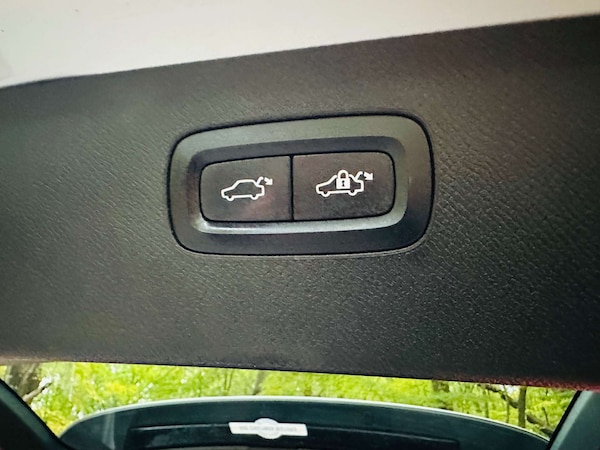 Used Volvo XC90 2017 for sale - 76305782: Photo 49