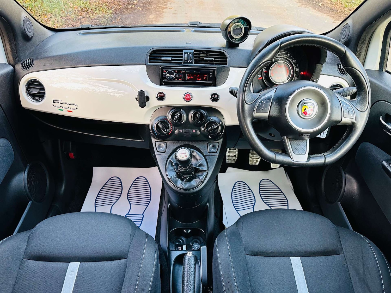 Used Abarth 500 2014 for sale - 76637970: Photo 10