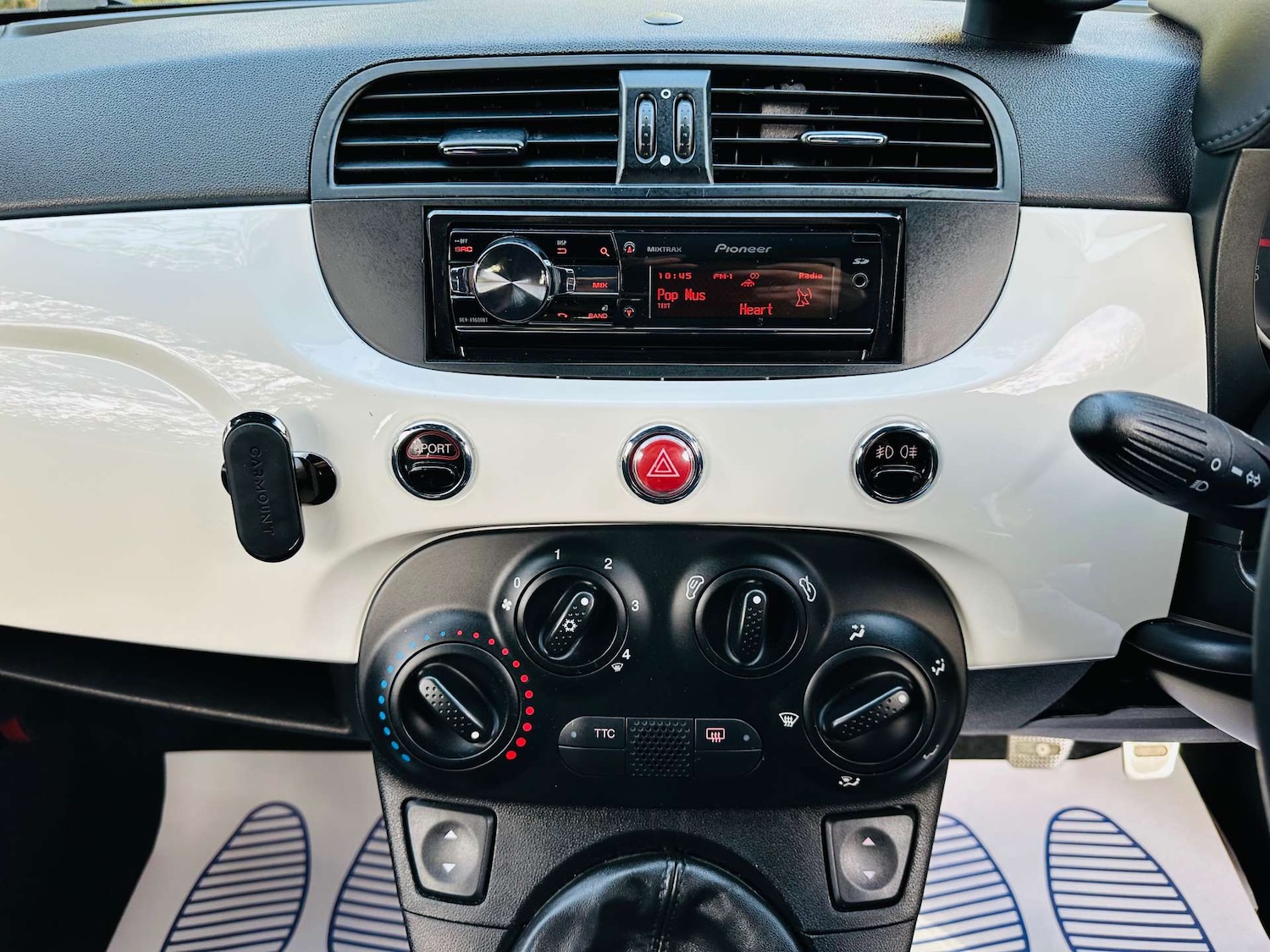 Used Abarth 500 2014 for sale - 76637970: Photo 11