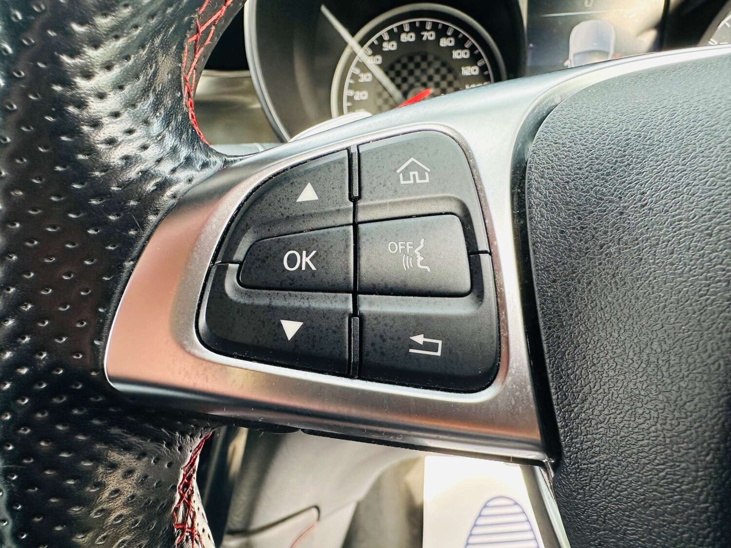 Used Mercedes-Benz GLC 2018 for sale - 78171868: Photo 17