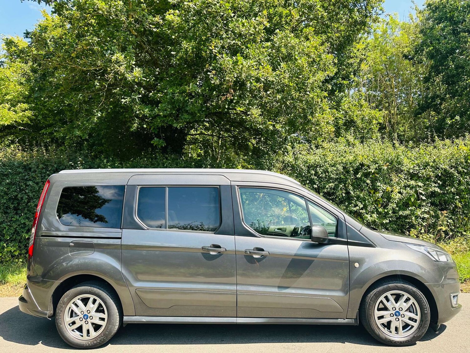 Used Ford Grand Tourneo Connect 2021 for sale - 76601859: Photo 40