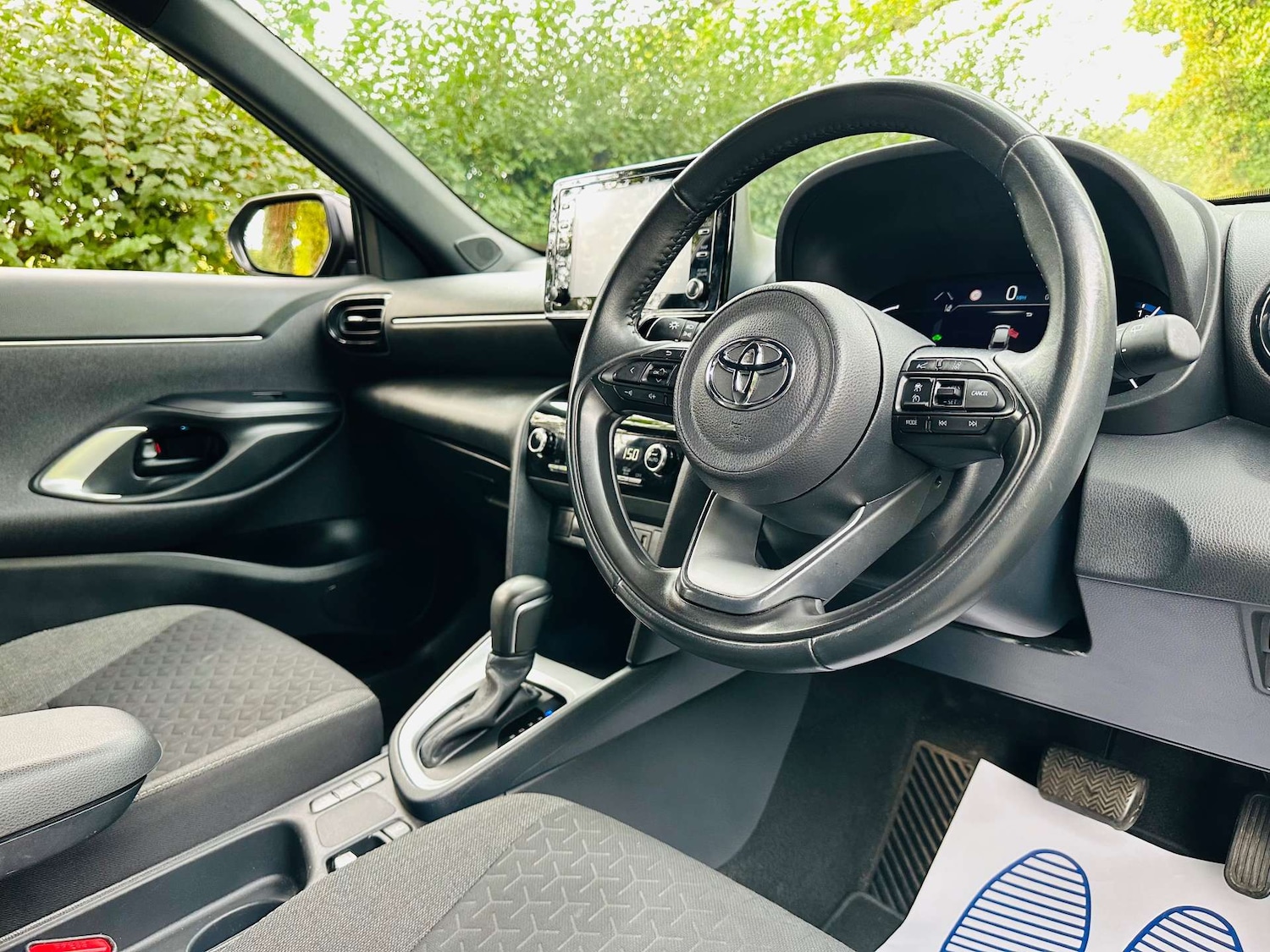 Used Toyota Yaris Cross 2023 for sale - 76144440: Photo 17