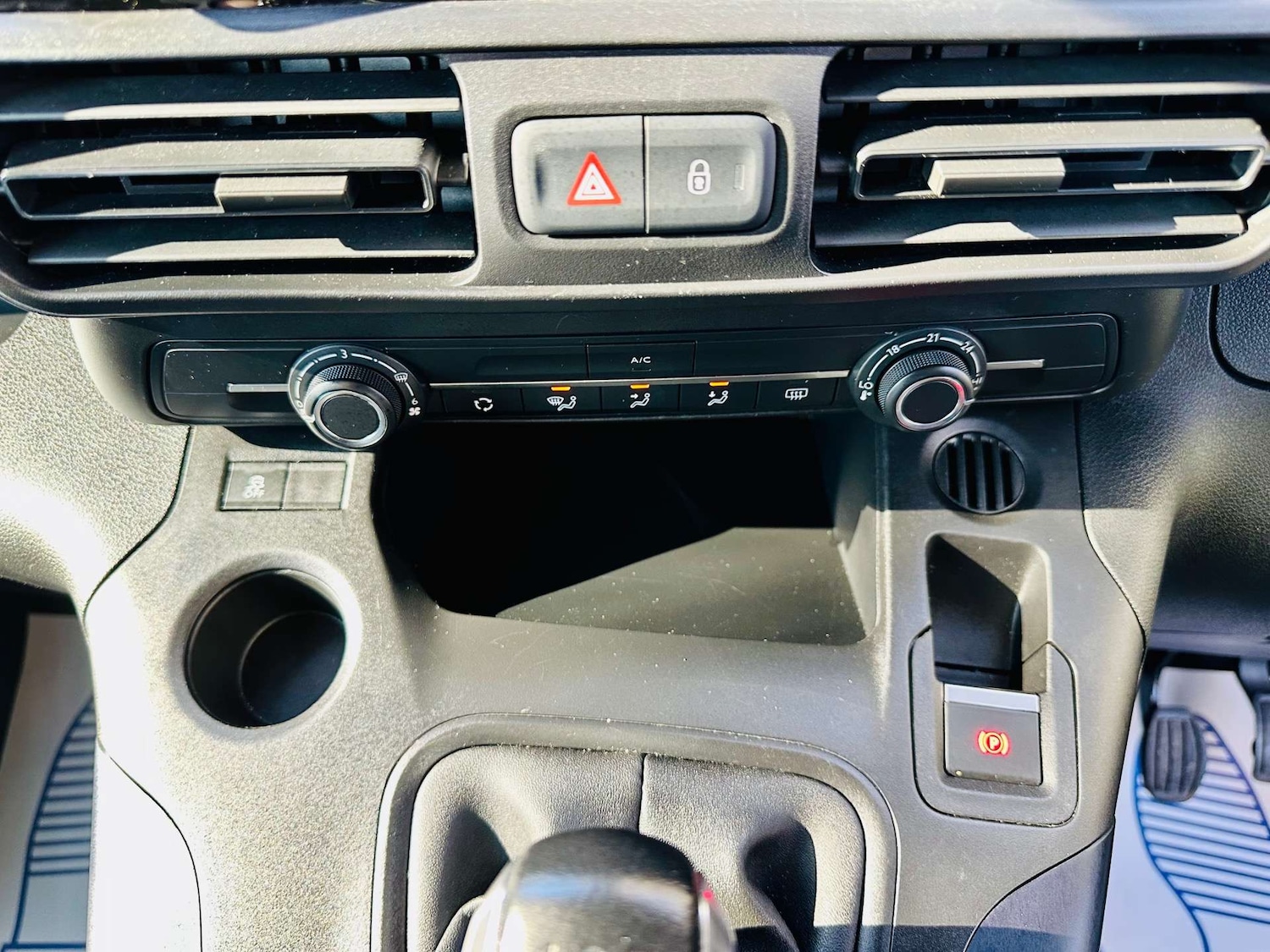 Used Peugeot Rifter 2019 for sale - 76601508: Photo 15