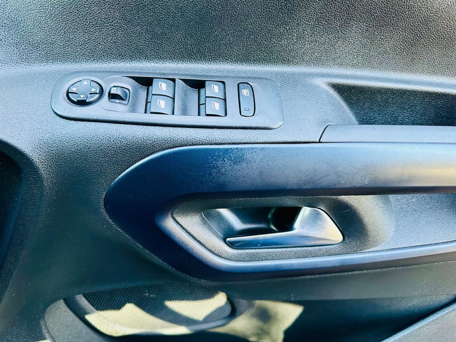 Used Peugeot Rifter 2019 for sale - 76601508: Photo 25