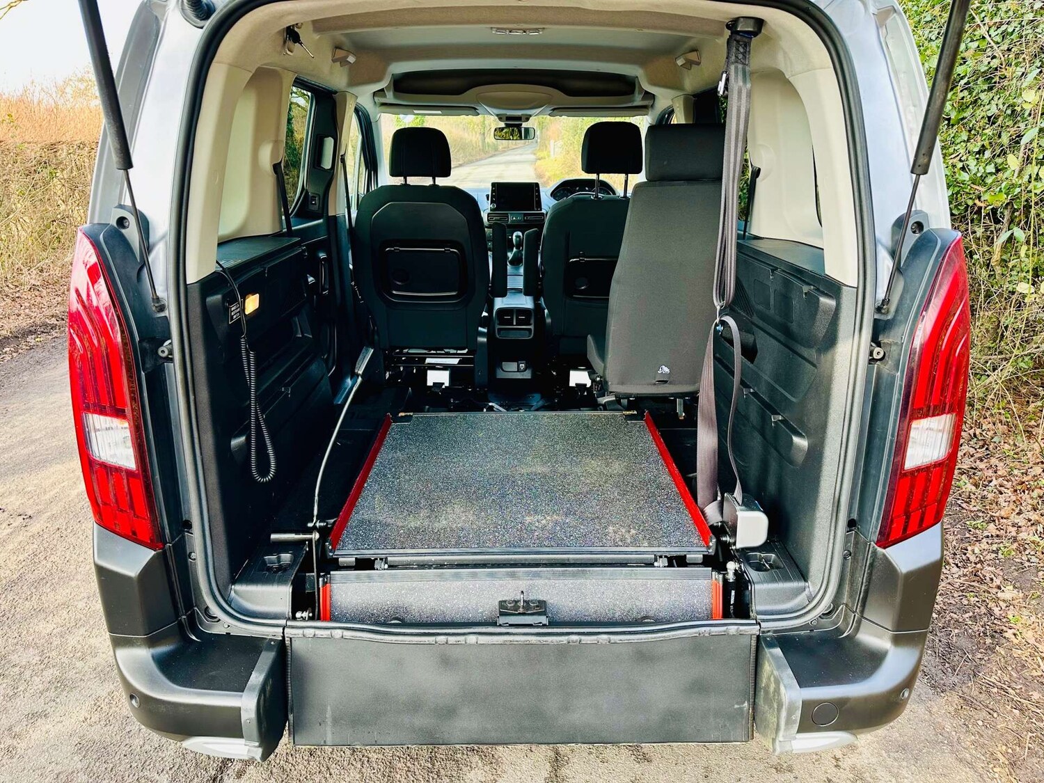 Used Peugeot Rifter 2019 for sale - 78171849: Photo 47