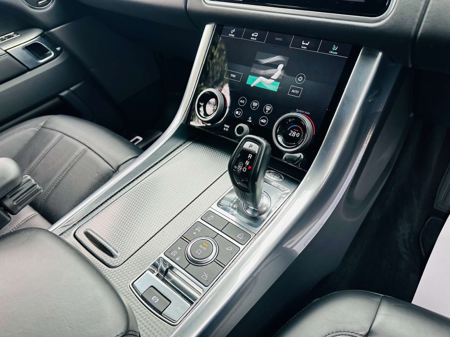 Used Land Rover Range Rover Sport 2018 for sale - 77847531: Photo 16