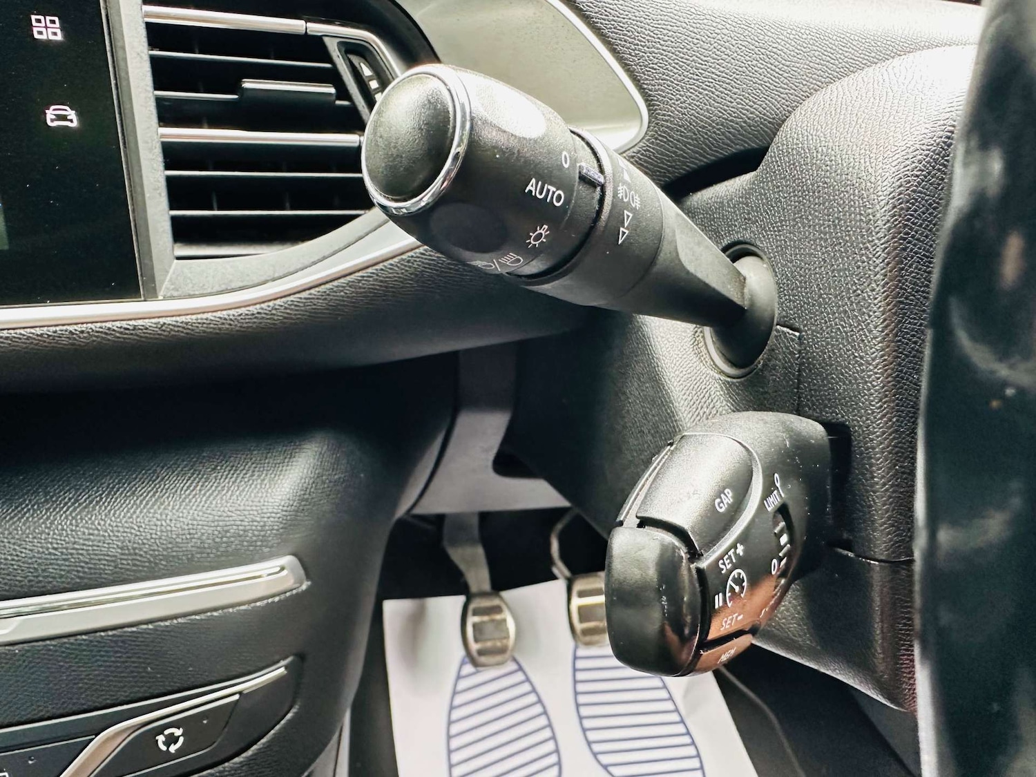 Used Peugeot 308 2019 for sale - 76602091: Photo 18