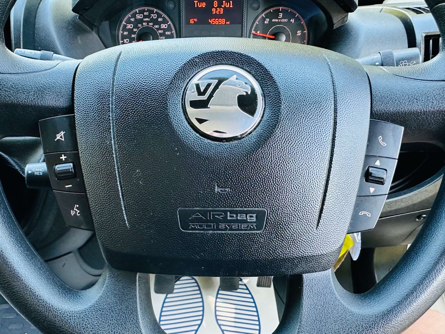 Vehicle 21