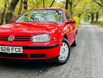 Used Volkswagen Golf 2001 for sale - 76343788: Photo