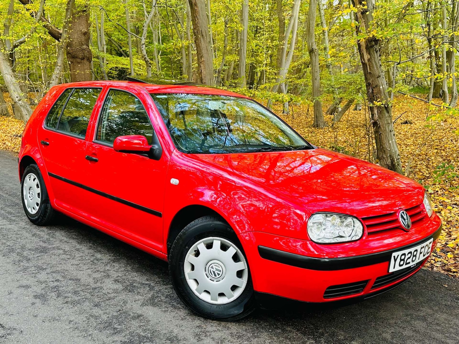 Used Volkswagen Golf 2001 for sale - 76343788: Photo 5