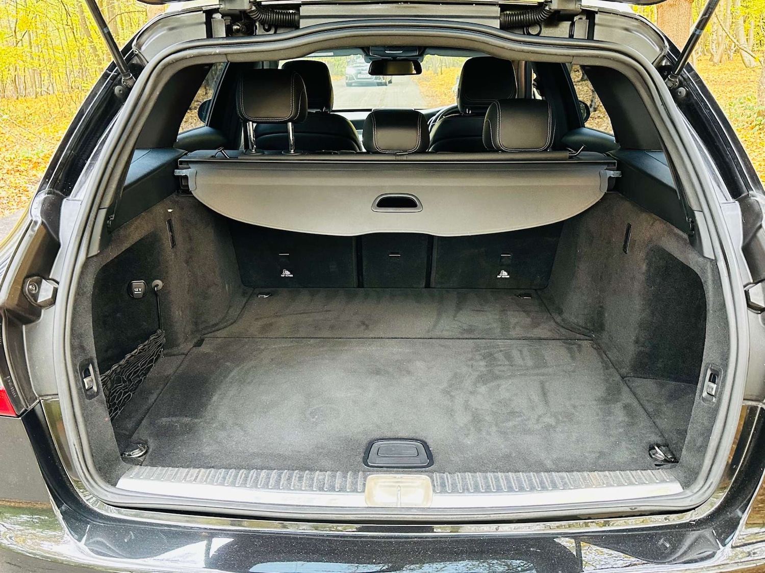 Used Mercedes-Benz C Class 2018 for sale - 76382743: Photo 35