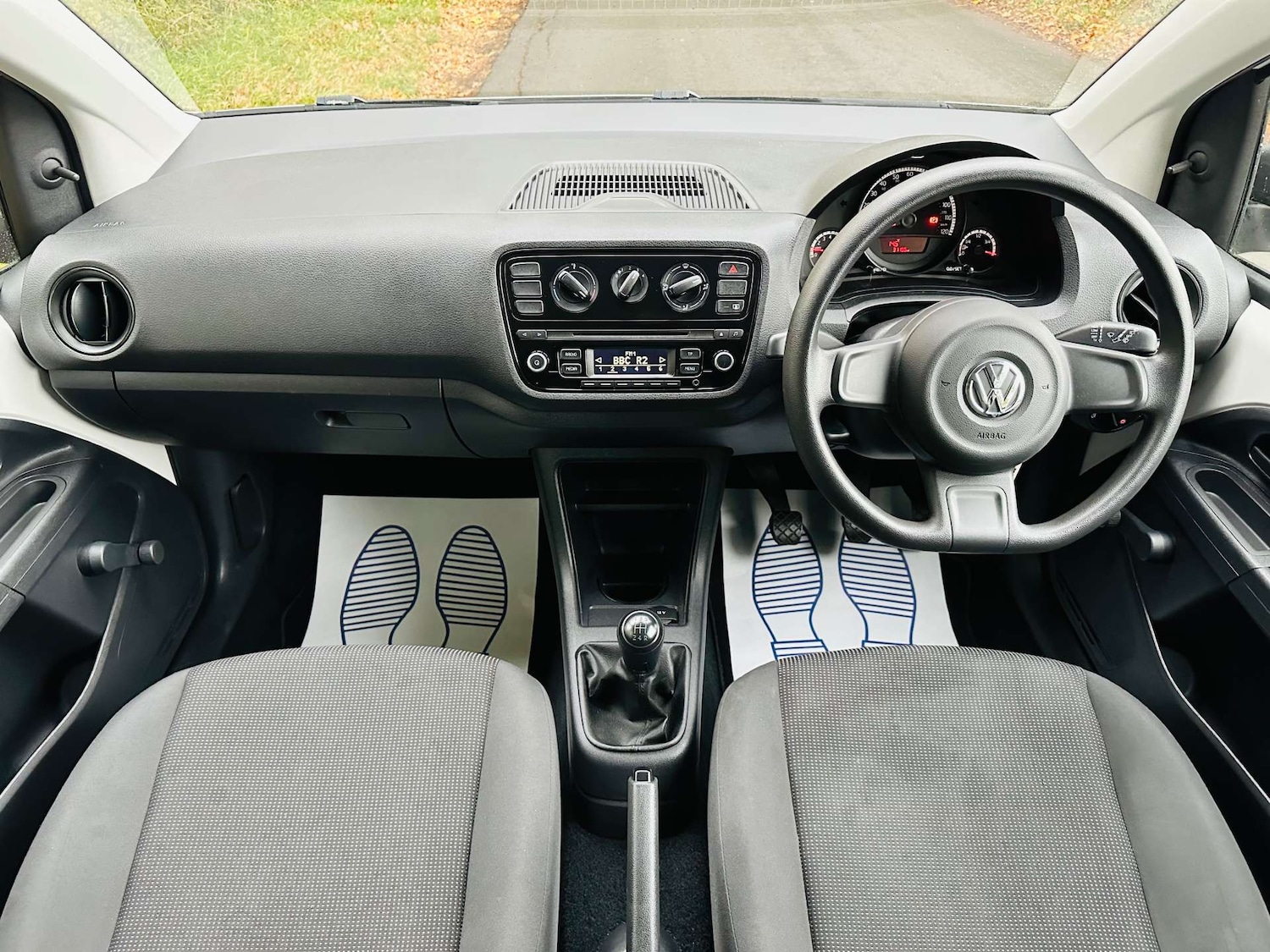 Used Volkswagen up! 2013 for sale - 76491008: Photo 11