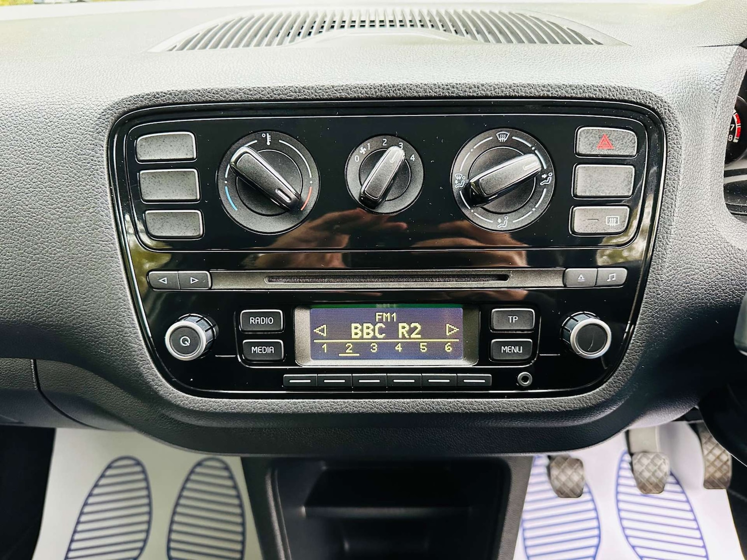 Used Volkswagen up! 2013 for sale - 76491008: Photo 12