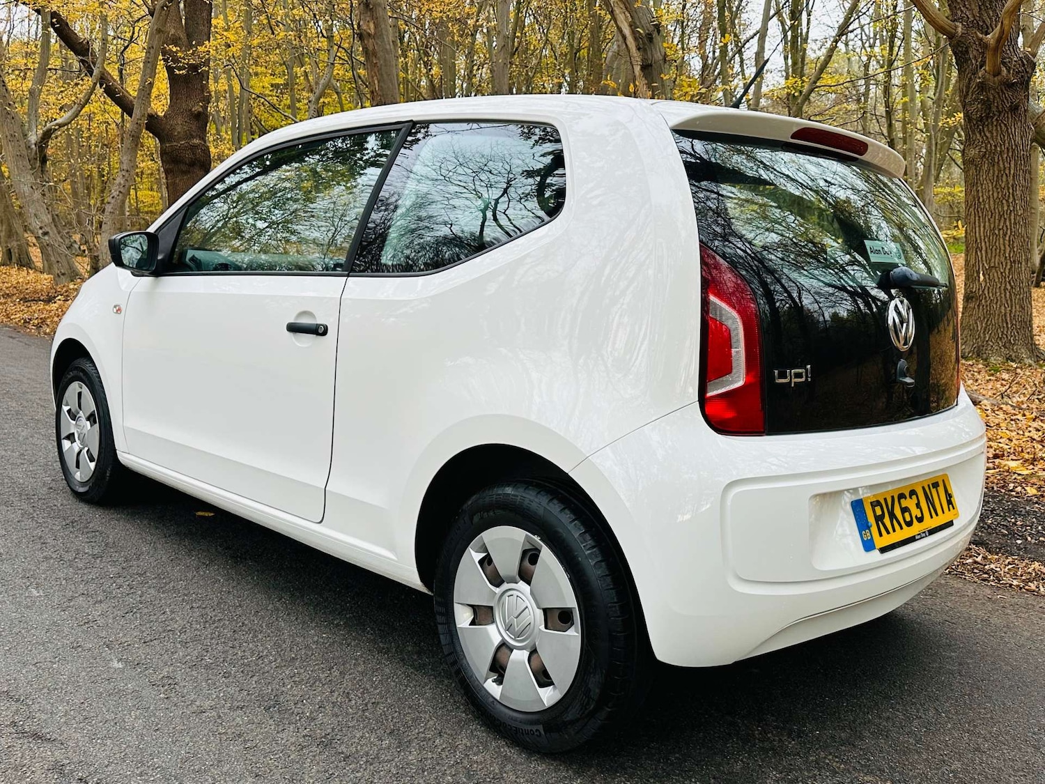 Used Volkswagen up! 2013 for sale - 76491008: Photo 28