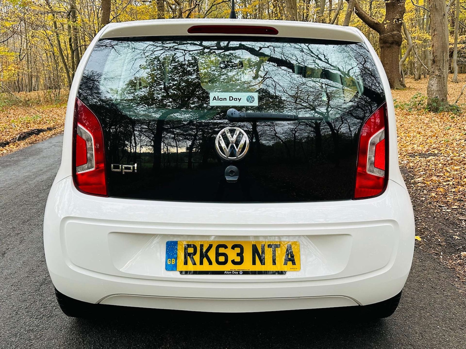 Used Volkswagen up! 2013 for sale - 76491008: Photo 30