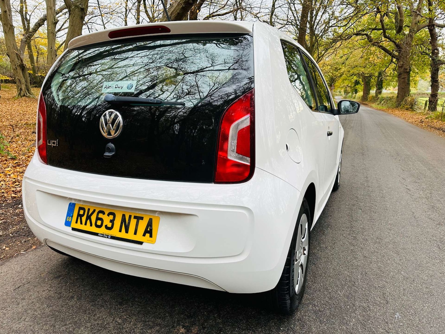 Used Volkswagen up! 2013 for sale - 76491008: Photo 34