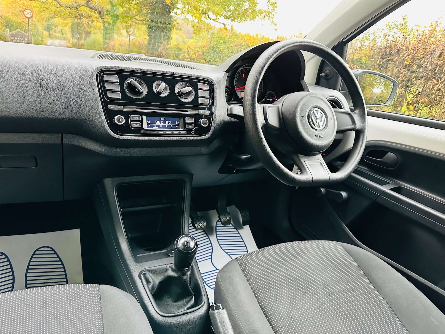 Used Volkswagen up! 2013 for sale - 76491008: Photo 8