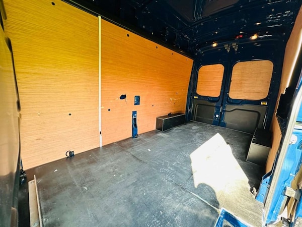 Used Ford Transit 2022 for sale - 76277480: Photo 32