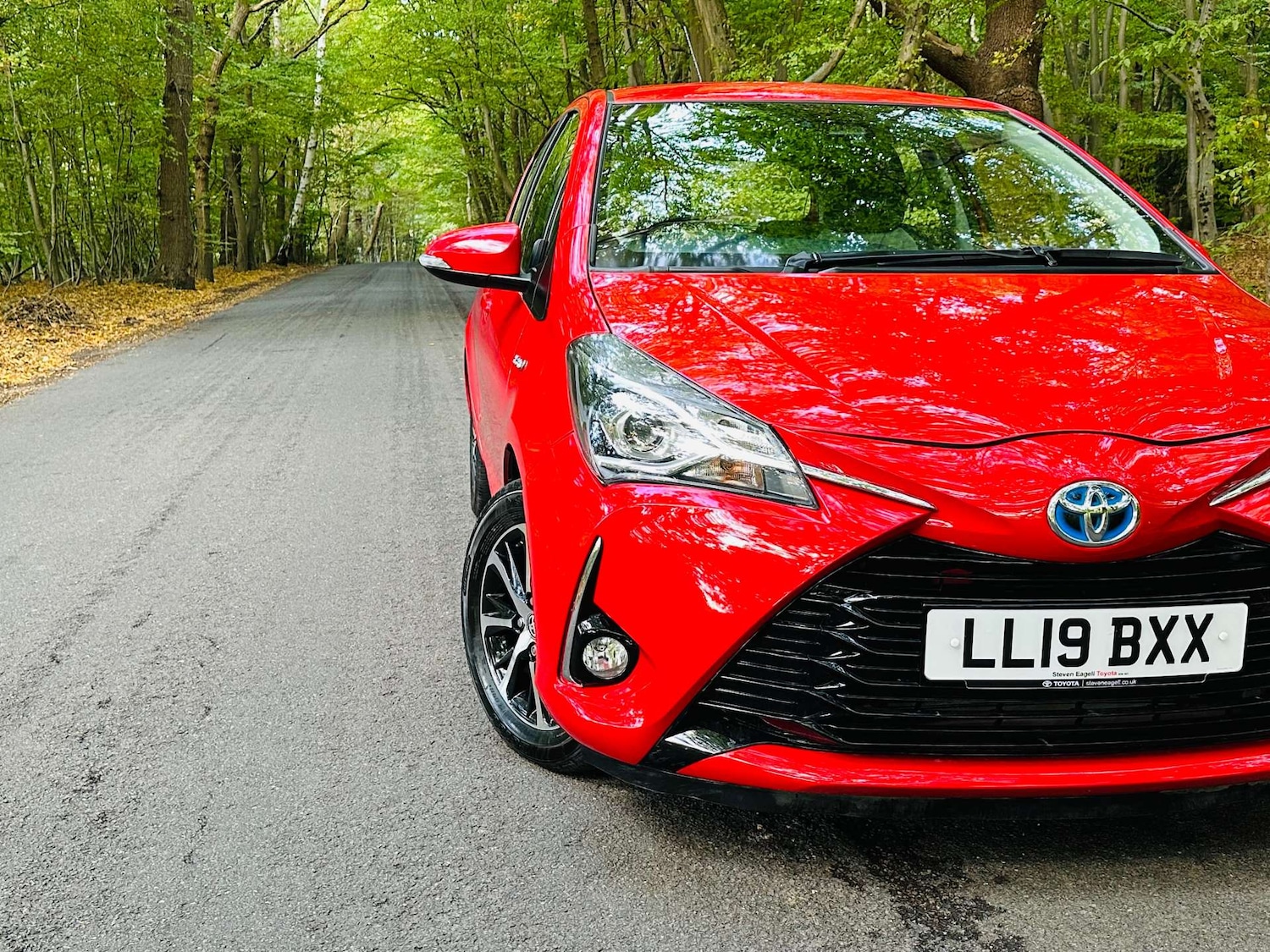 Used Toyota Yaris 2019 for sale - 76105318: Photo 2