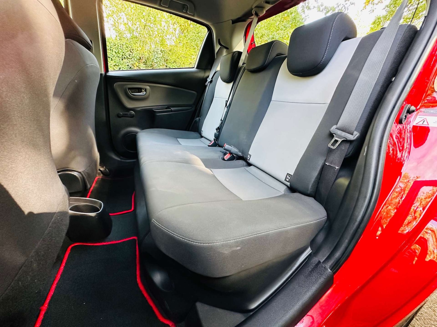 Used Toyota Yaris 2019 for sale - 76105318: Photo 22