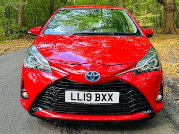 Used Toyota Yaris 2019 for sale - 76105318: Photo