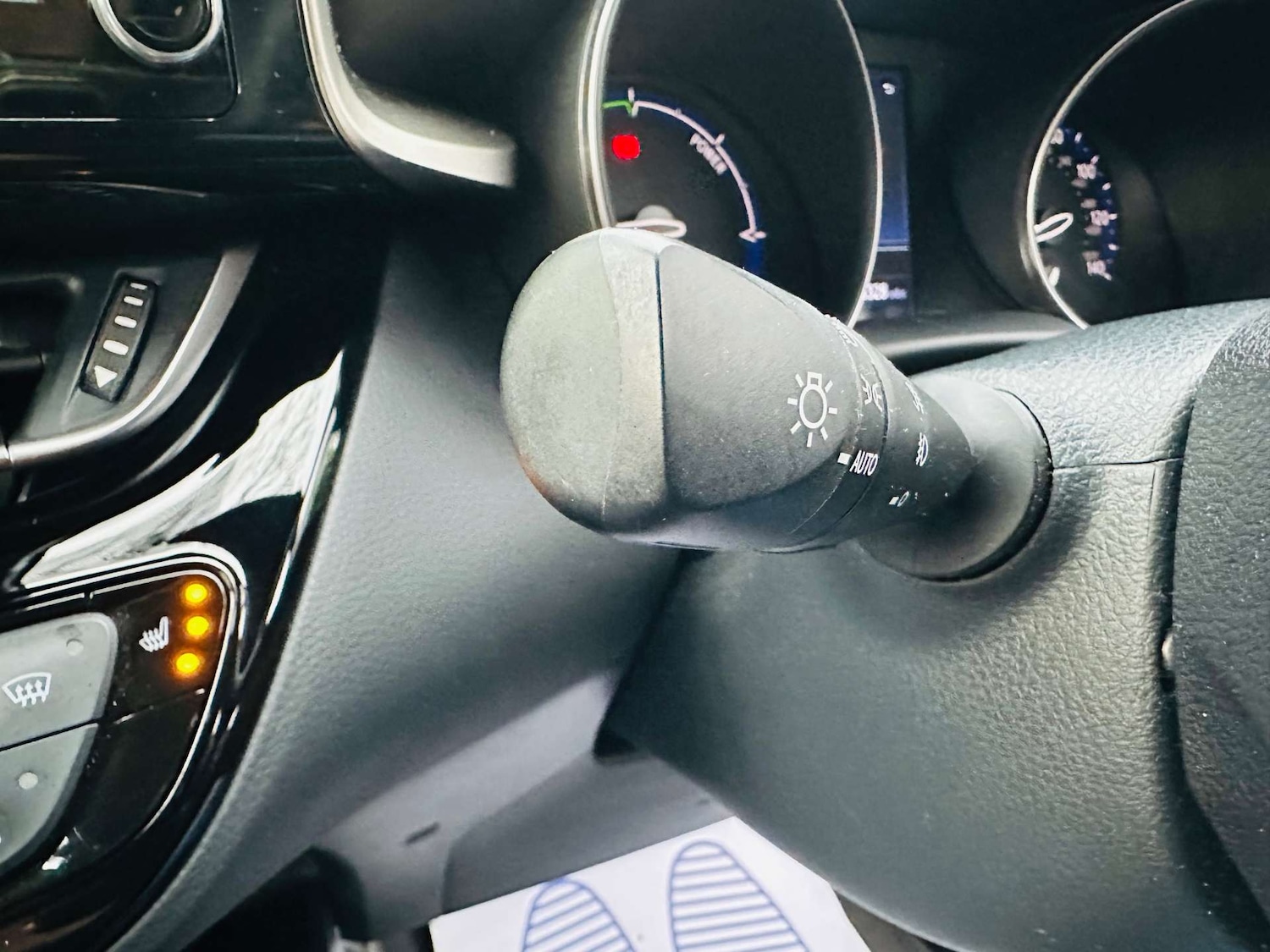 Used Toyota C-HR 2018 for sale - 76923109: Photo 15