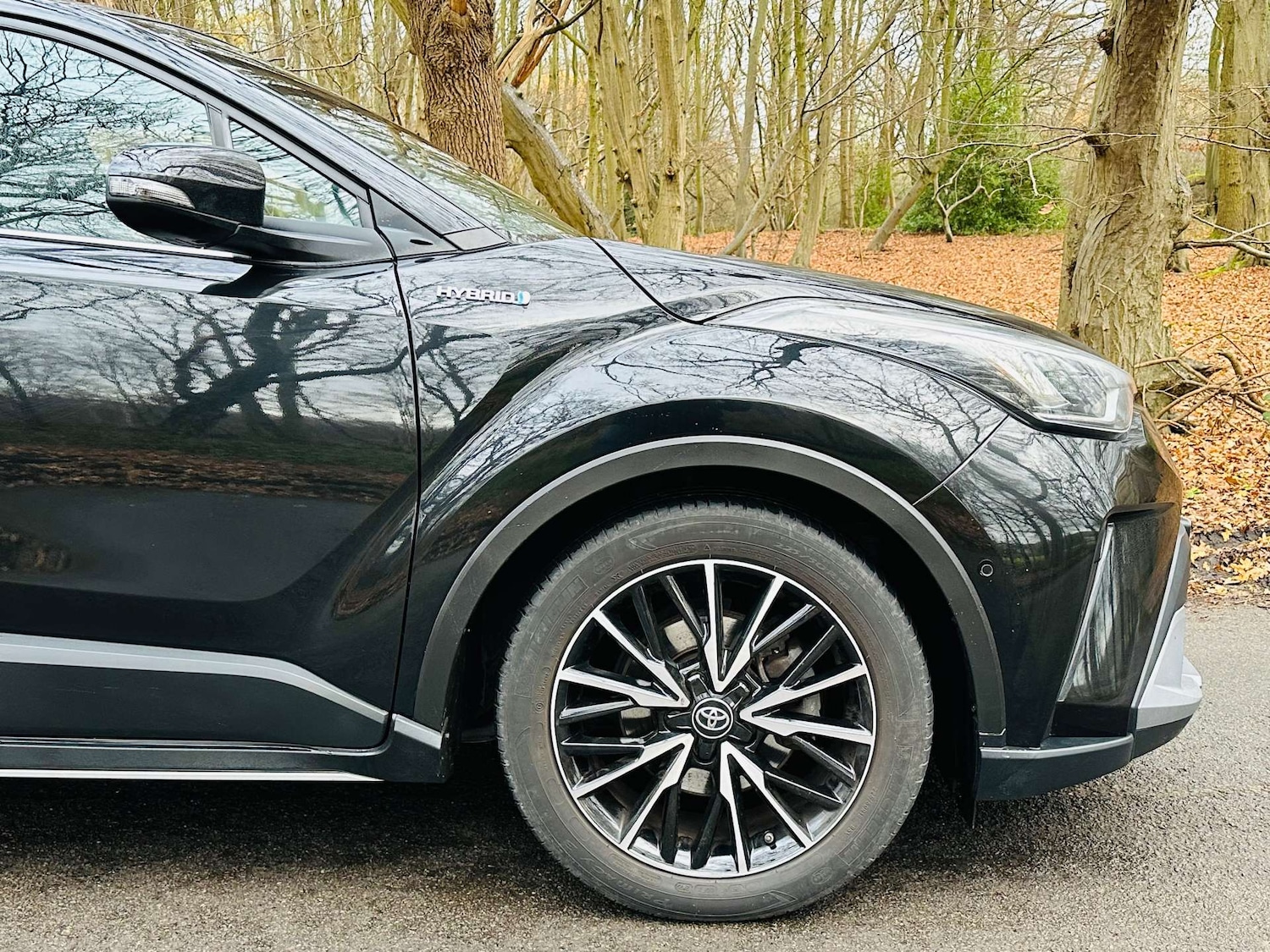 Used Toyota C-HR 2018 for sale - 76923109: Photo 41