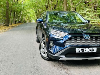 Used Toyota RAV4 2019 for sale - 76002990: Photo