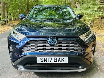 Used Toyota RAV4 2019 for sale - 76002990: Photo