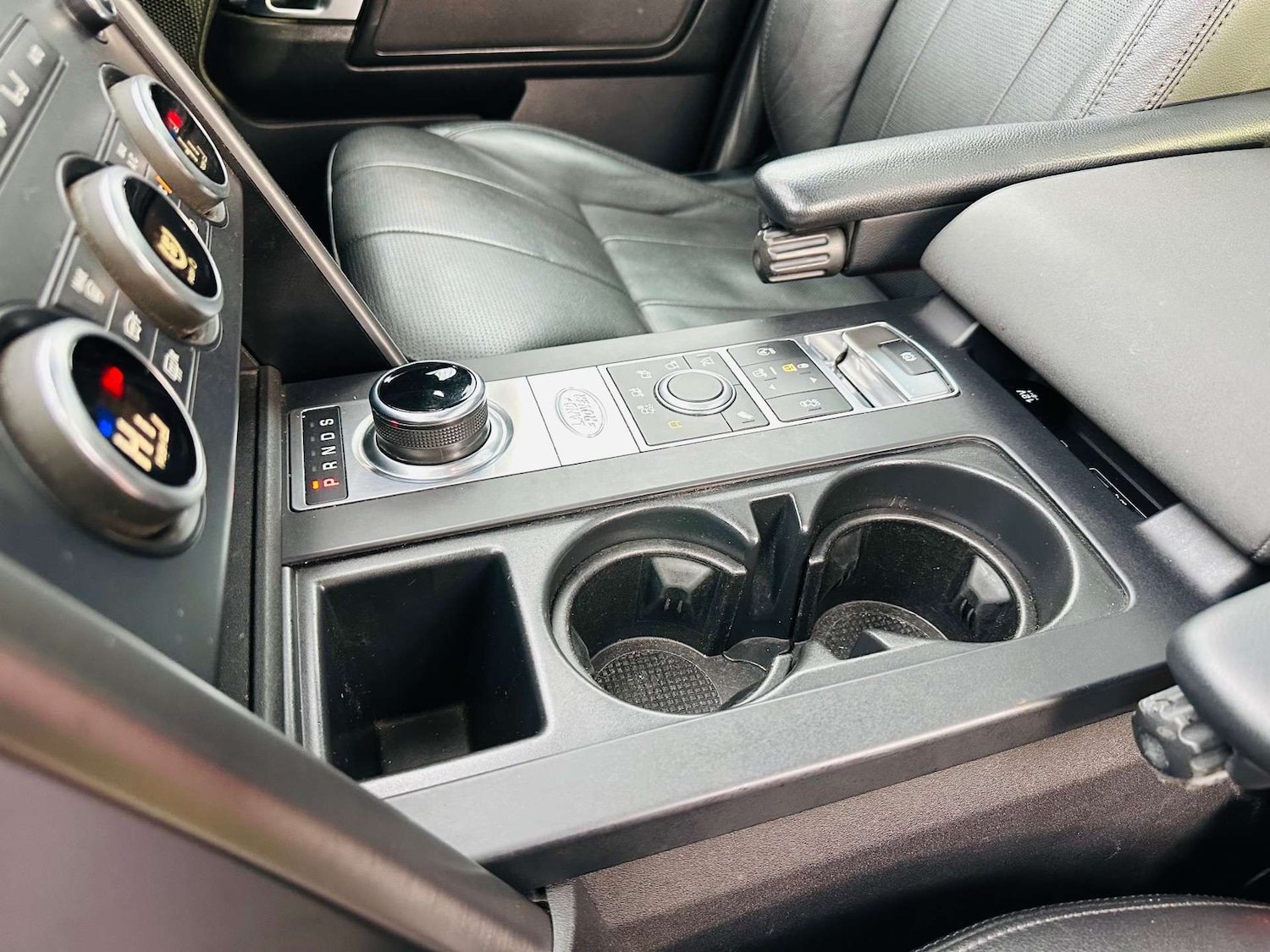 Used Land Rover Discovery 2020 for sale - 76834621: Photo 17