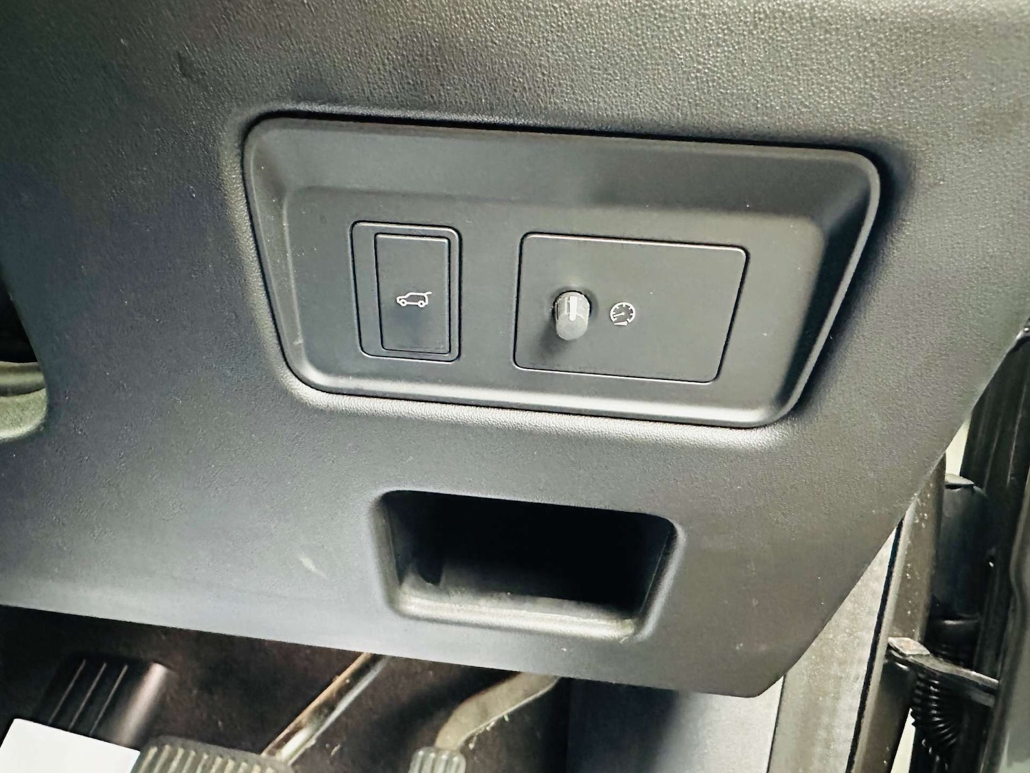 Used Land Rover Discovery 2020 for sale - 76834621: Photo 23