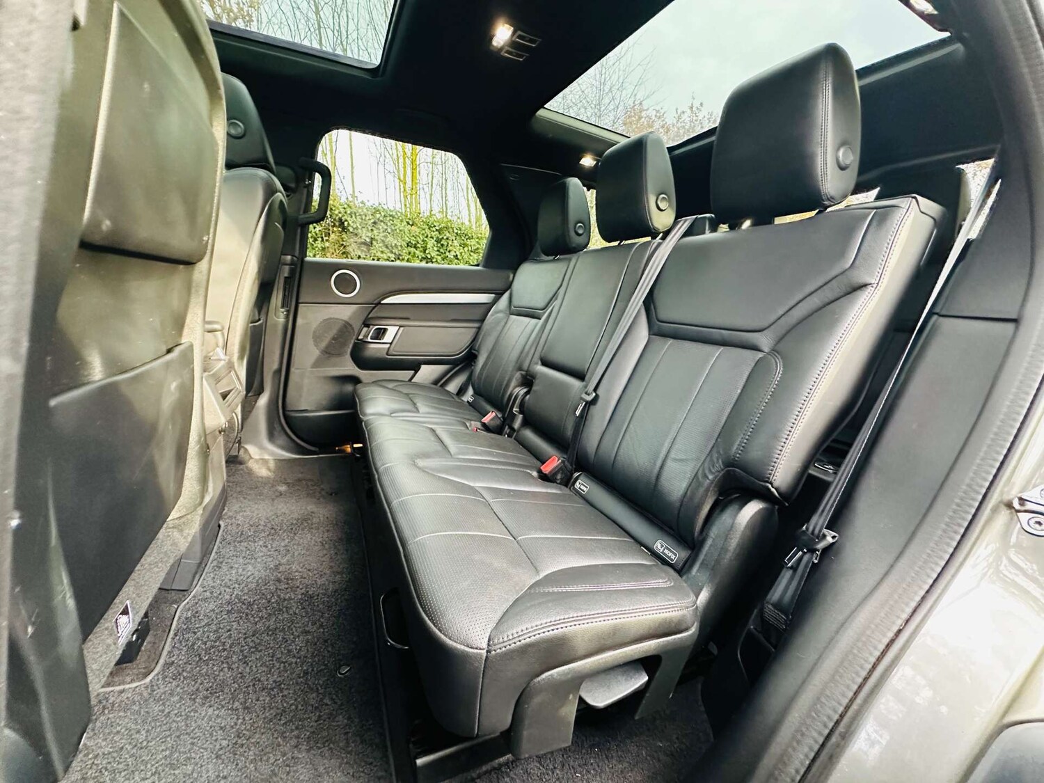 Used Land Rover Discovery 2020 for sale - 76834621: Photo 26