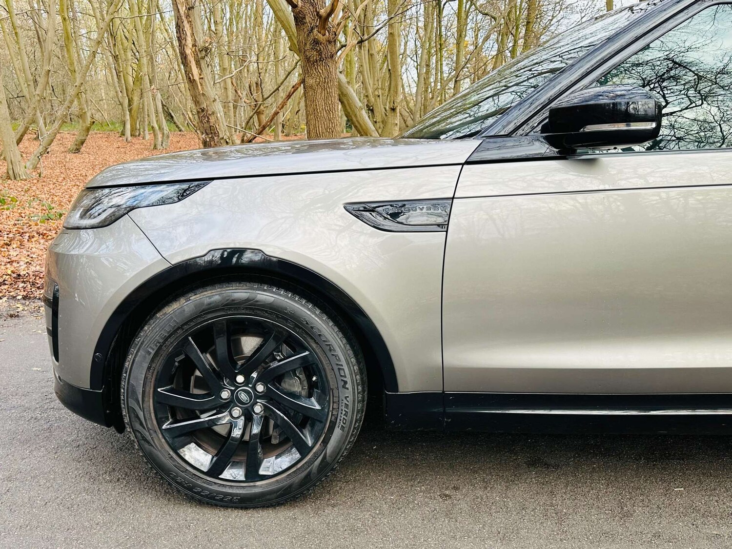 Used Land Rover Discovery 2020 for sale - 76834621: Photo 33