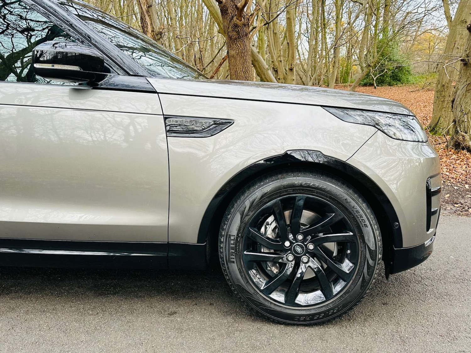 Used Land Rover Discovery 2020 for sale - 76834621: Photo 50