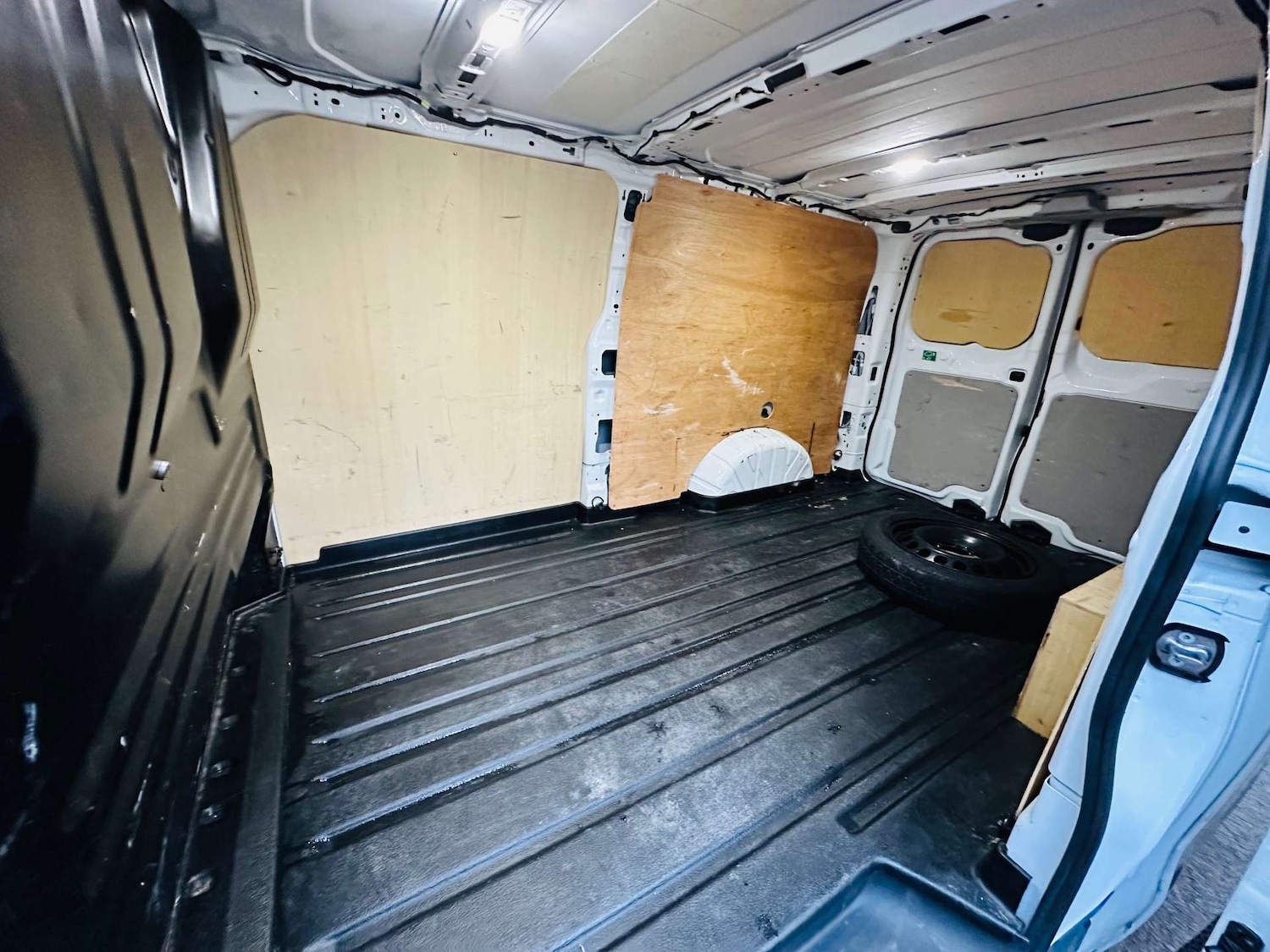 Used Ford Transit Custom 2024 for sale - 77200693: Photo 24