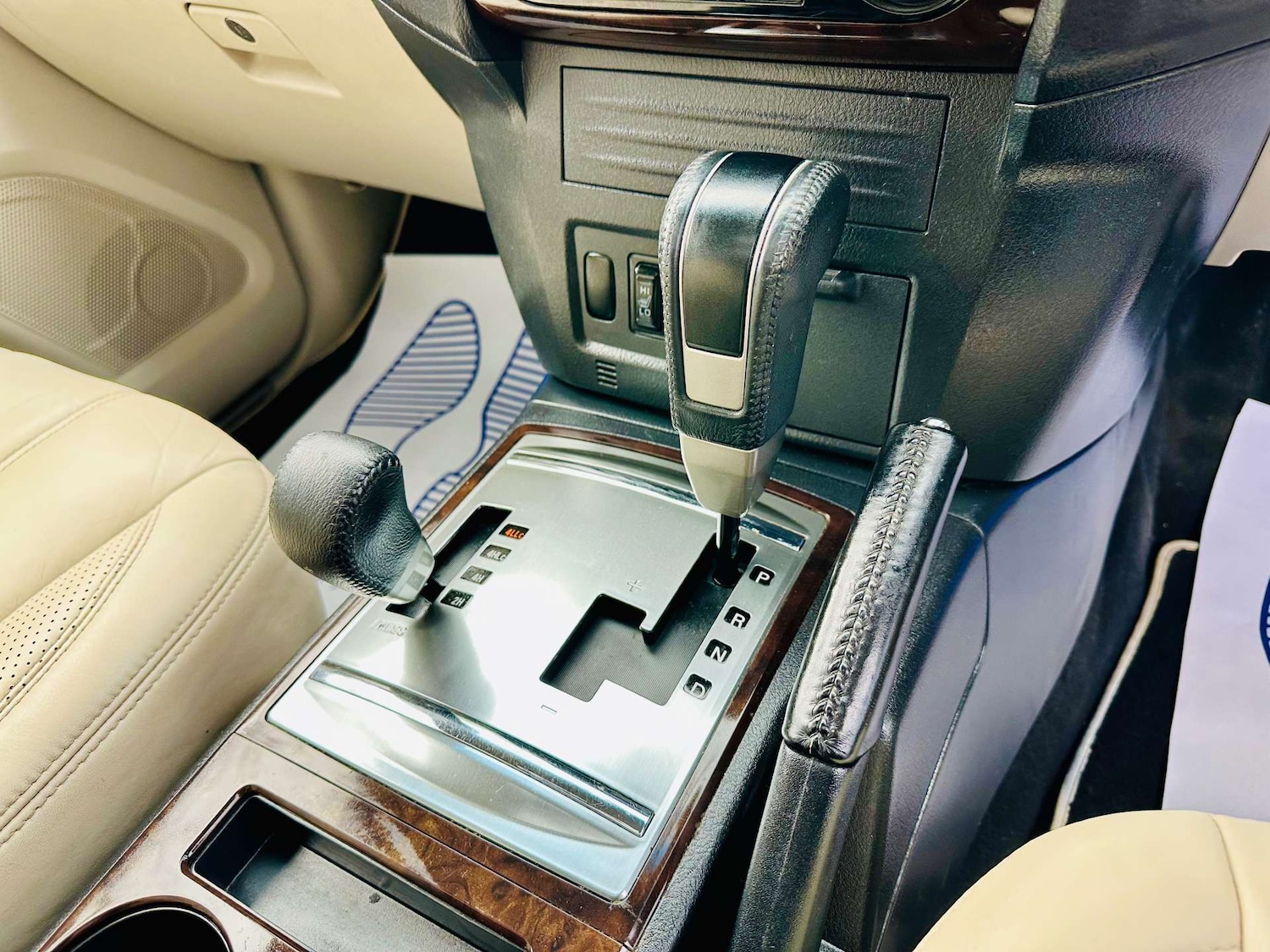 Used Mitsubishi Shogun 2017 for sale - 77523210: Photo 16