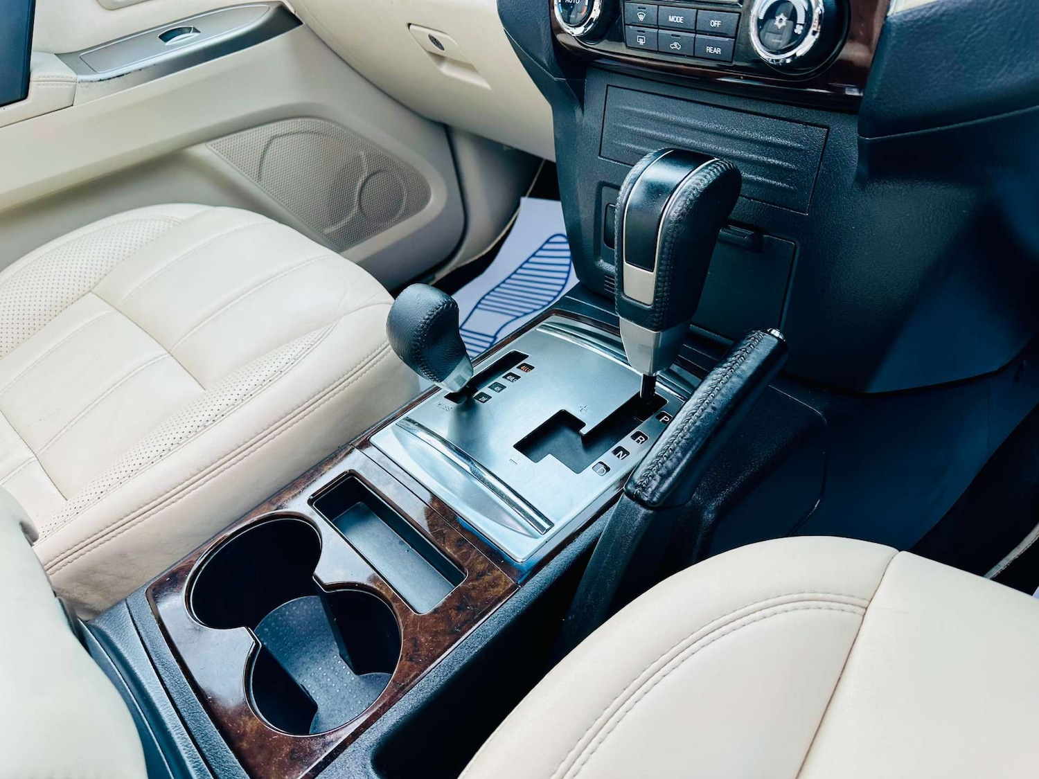 Used Mitsubishi Shogun 2017 for sale - 77523210: Photo 17